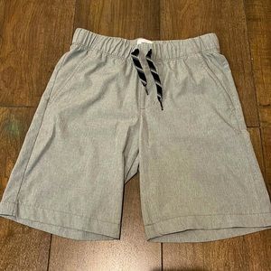 Old Navy active tech shorts, size 10/12
